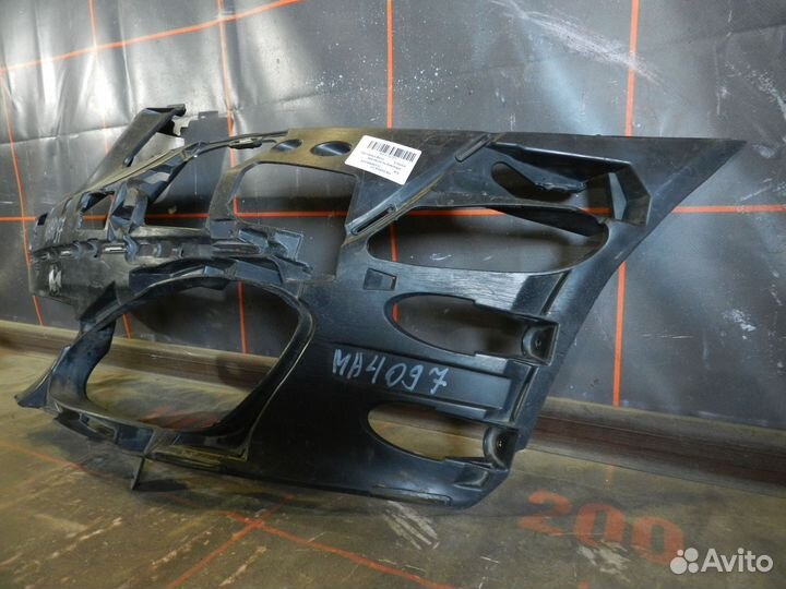 Кронштейн бампера переднего левый - Mercedes-Benz