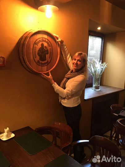 Дубовая бочка декоративная, муляж