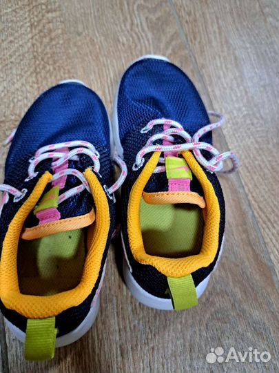 Кроссовки nike детские 26