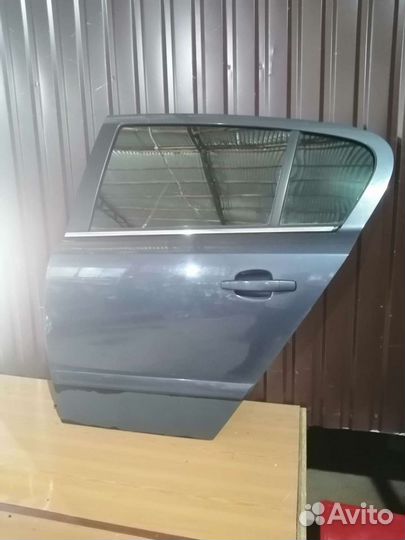 Дверь левая задняя на опель астра H