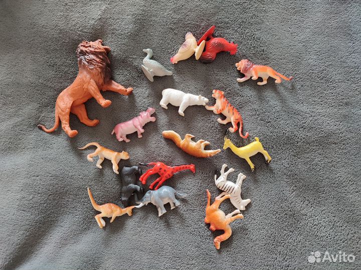 Набор фигурок диких животных и птиц