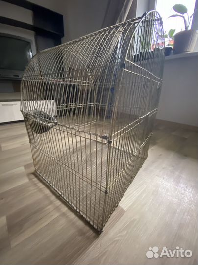 Клетка с гнездом