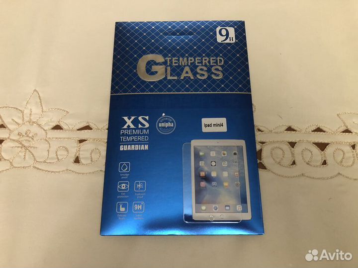 Защитное стекло на iPad mini 4