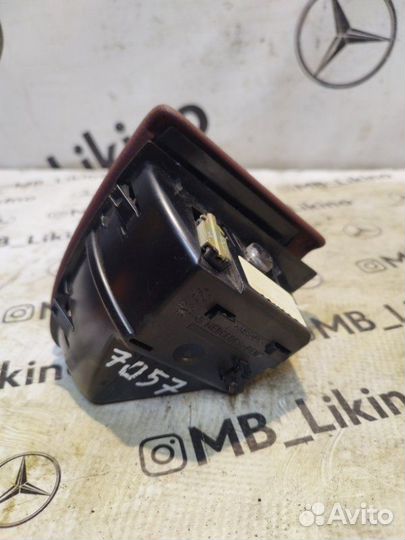 Пепельница задняя правая Mercedes-Benz Cls-Class