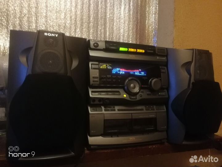 Музыкальный центр Sony RX-70 Hi-Fi караоке AUX
