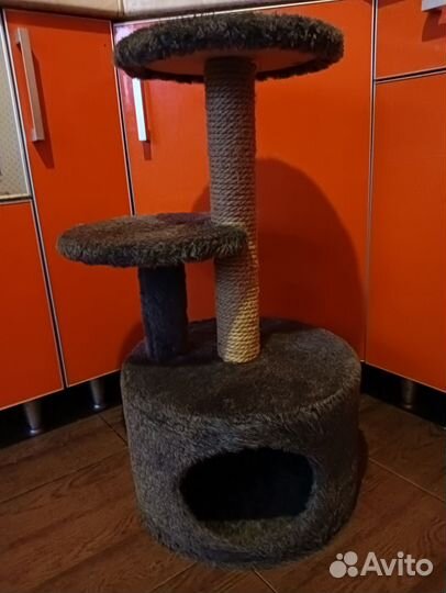 Домик для кошки с когтеточкой