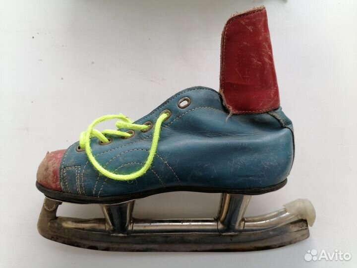 Коньки размеры 32-33
