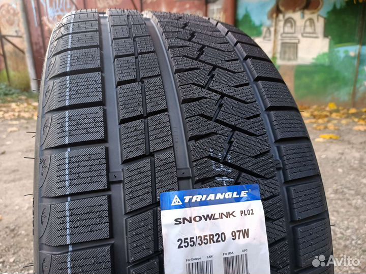 Triangle PL02 255/35 R20 97W