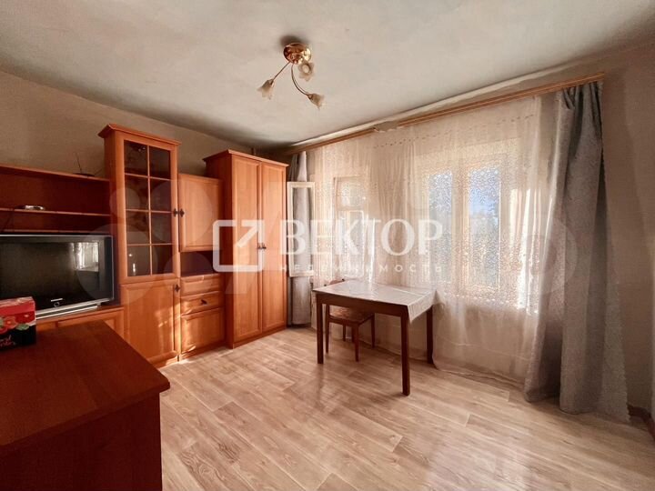 2-к. квартира, 30 м², 2/2 эт.