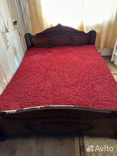 Кровать двухспальная с матрасом бу 164 на 207