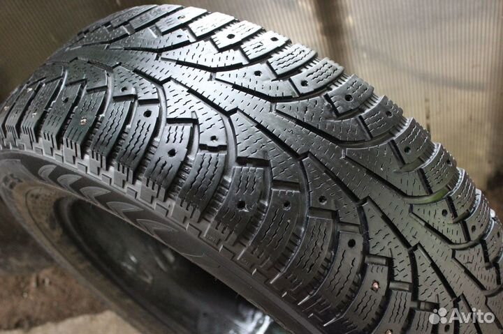 Nokian Tyres Hakkapeliitta 5 SUV 235/65 R17