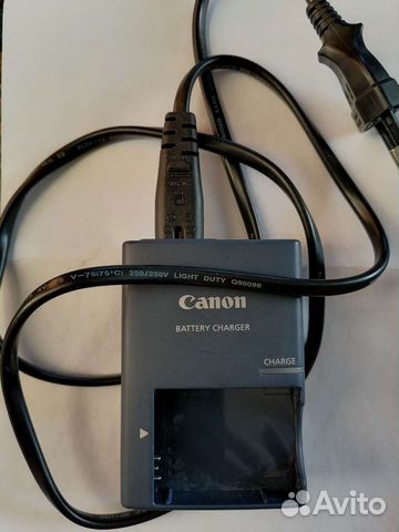 Зарядное устройство и шнур Canon