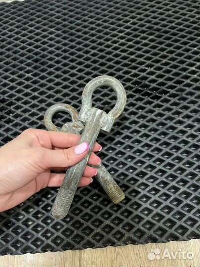 Крюк буксировочный для Toyota Corolla