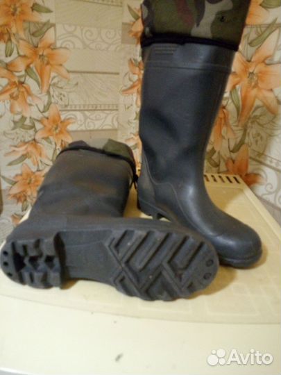 Резиновые сапоги