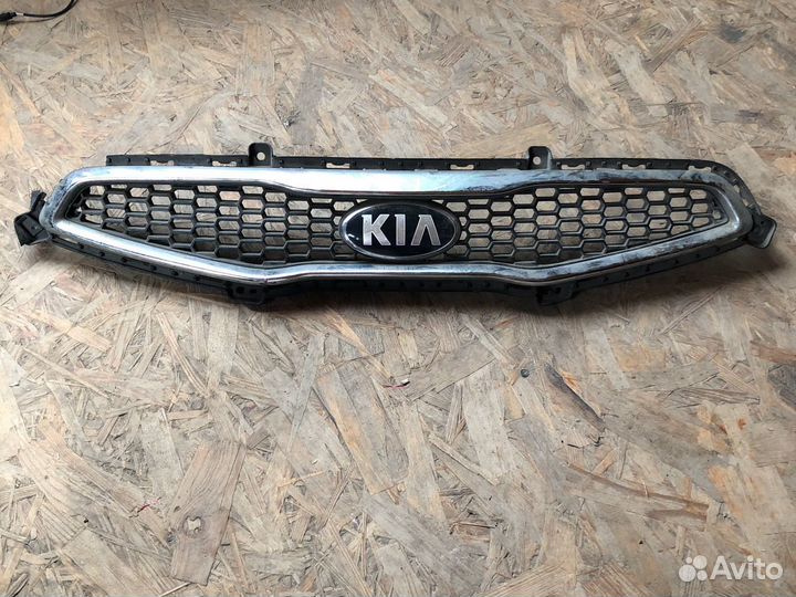 Решетка радиатора KIA picanto 2011-2015