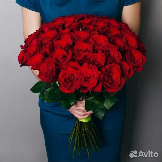 Розы (60 см) красные Эквадор 51 шт