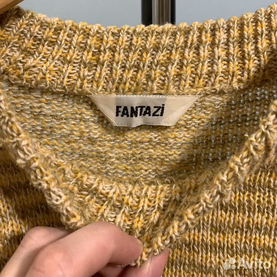 Свитер женский