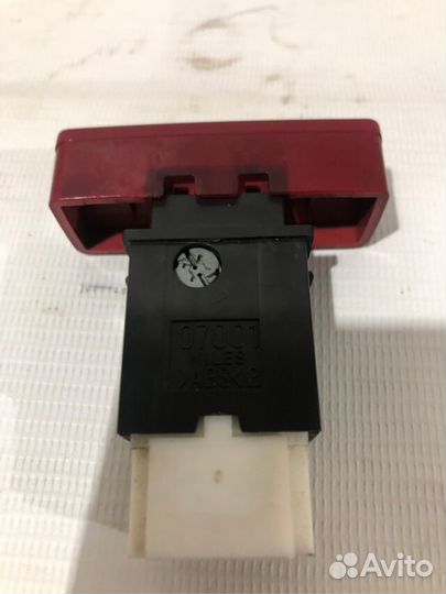 Кнопка аварийной сигнализации mitsubishi lancer 9