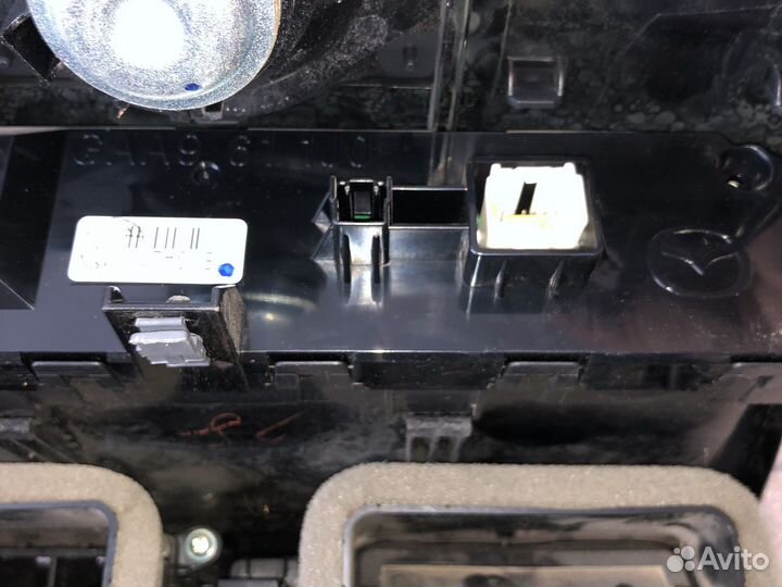 Дисплей Mazda 6