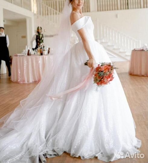 Платье свадебное