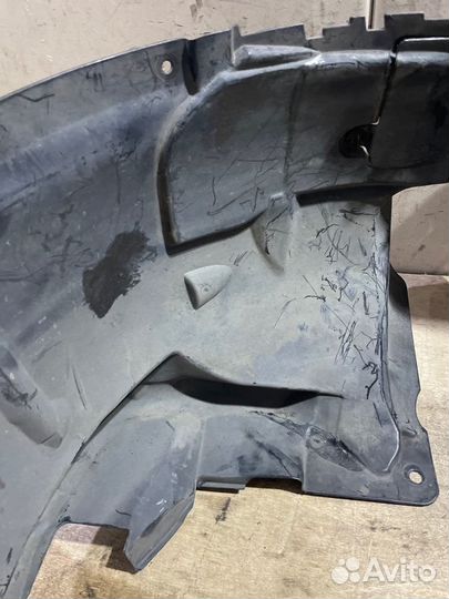 Подкрылок передний левый Mercedes-Benz A-Class