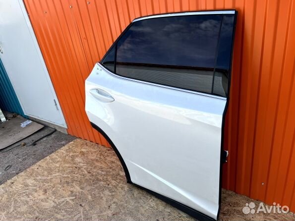 Дверь задняя правая Lexus RX 4