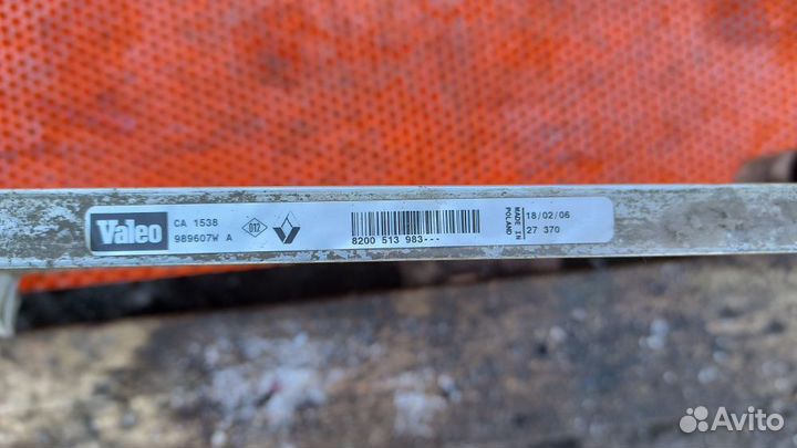 Радиатор кондиционера Renault Logan