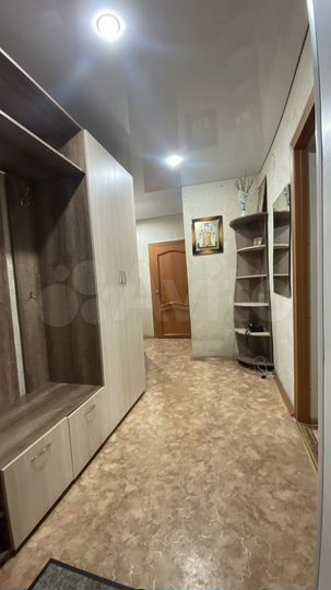 3-к. квартира, 108 м², 1/1 эт.