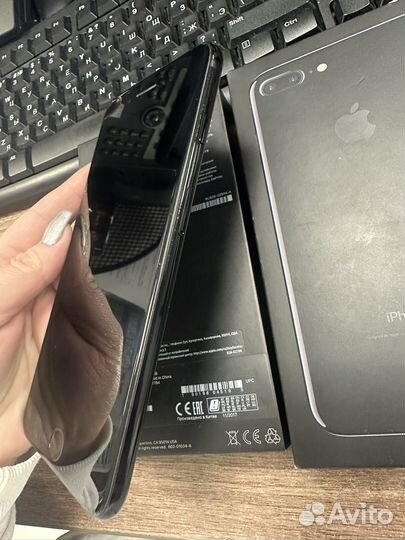iPhone 7 Plus Память 128 гб Цвет «черный оникс»