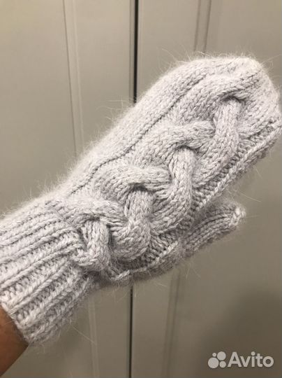 Варежки женские теплые вязаные