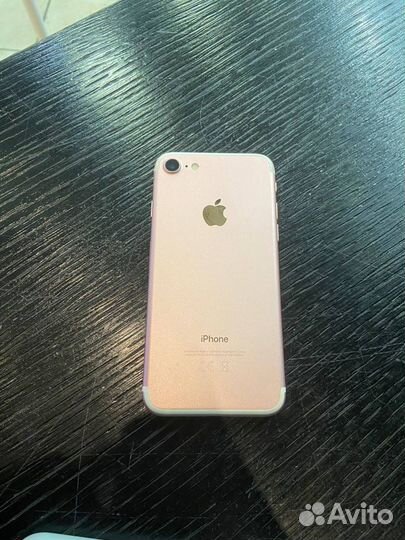 iPhone 7, 32 ГБ