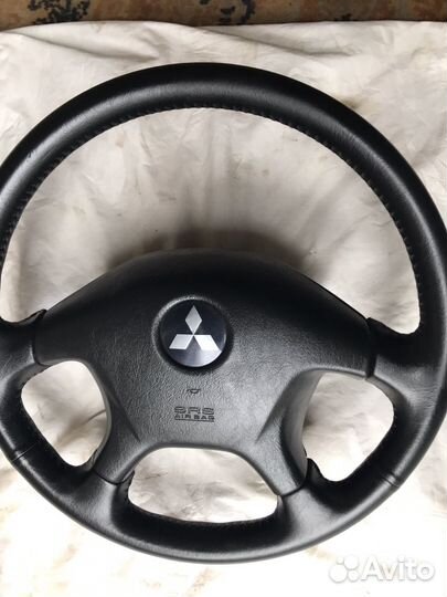Руль. Рулевое колесо митсубиси аутлендер 1. Руль