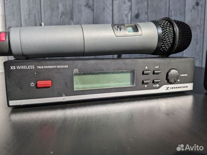 Радиомикрофон Sennheiser WS Wireless. Оригинал