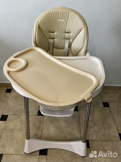 Стульчик для кормления tommy