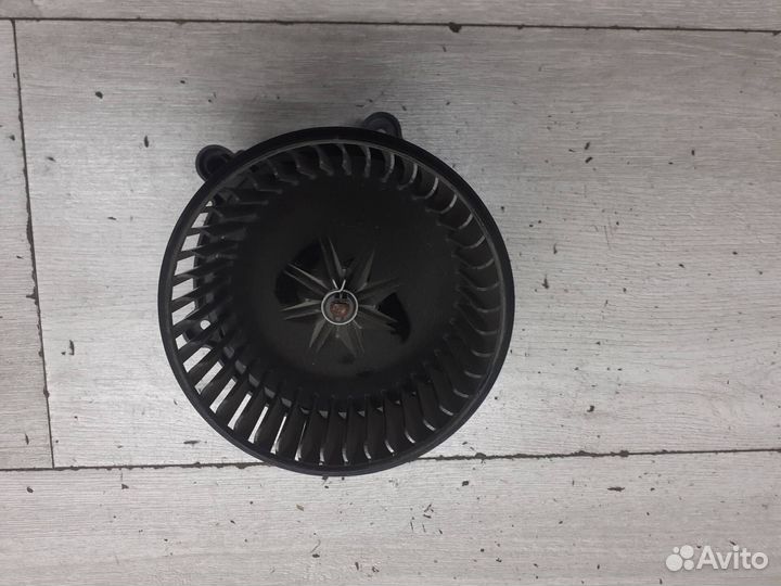 Моторчик печки Sportage 2 / Tucson