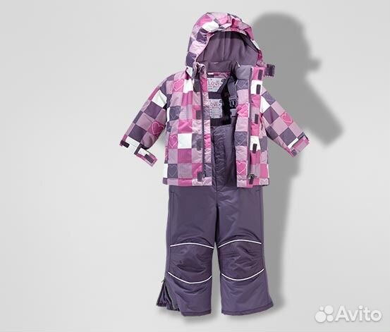 Продам демисезонный костюм на девочку