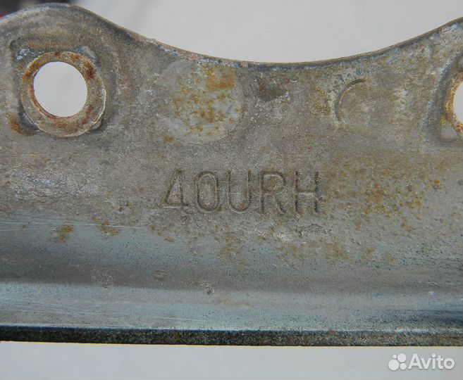 Петля капота Maxima A32