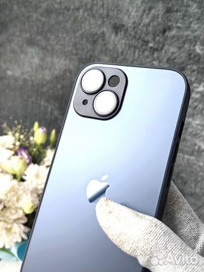 Чехол на iPhone 15