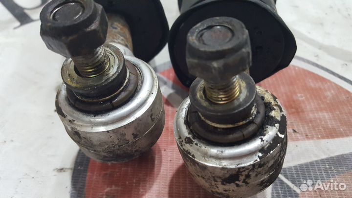 Задние амортизаторы AMG Mercedes W140