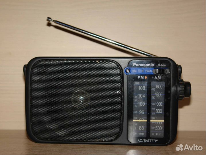 Радиоприемник Panasonic RF-2400