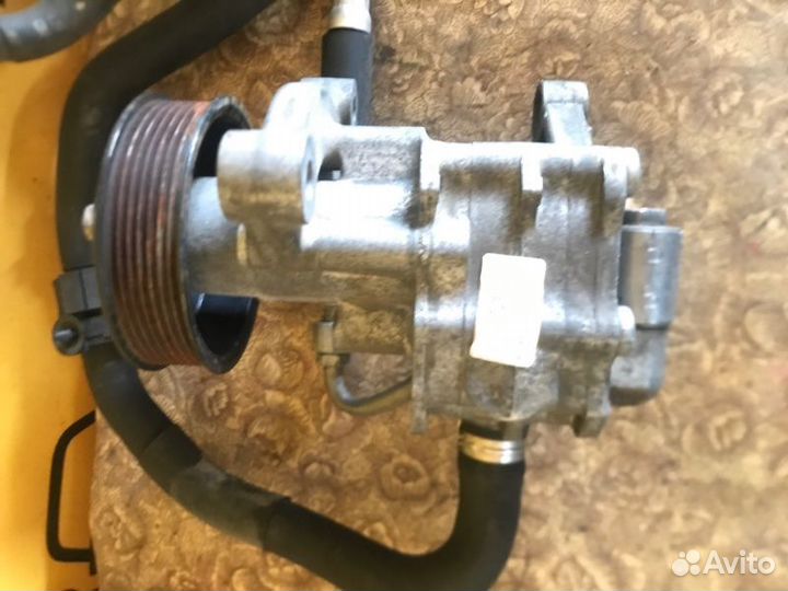 Насос гура Bmw X 5 4.8I