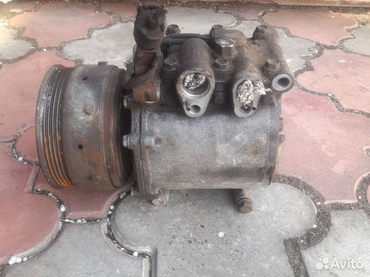 Компрессор кондиционера mitsubishi carisma,colt