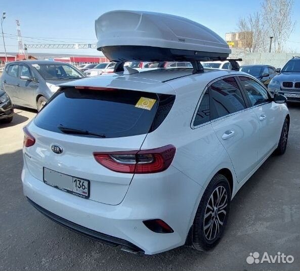 Бокс на крышу Voyage L 440 литров