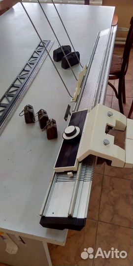 Вязальная машина Каскад