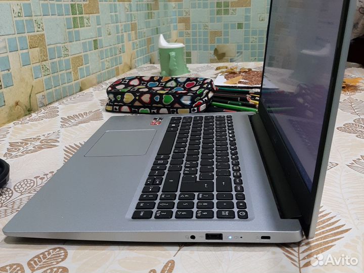 Ультрабук Aser