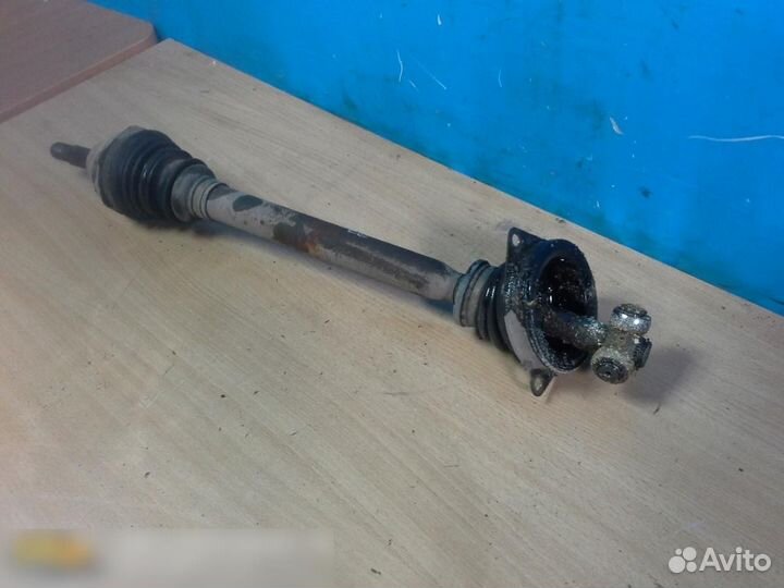 Полуось передняя левая Renault Logan 2005