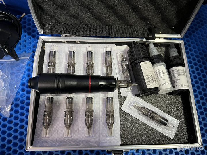 Я) Машинка для татуажа