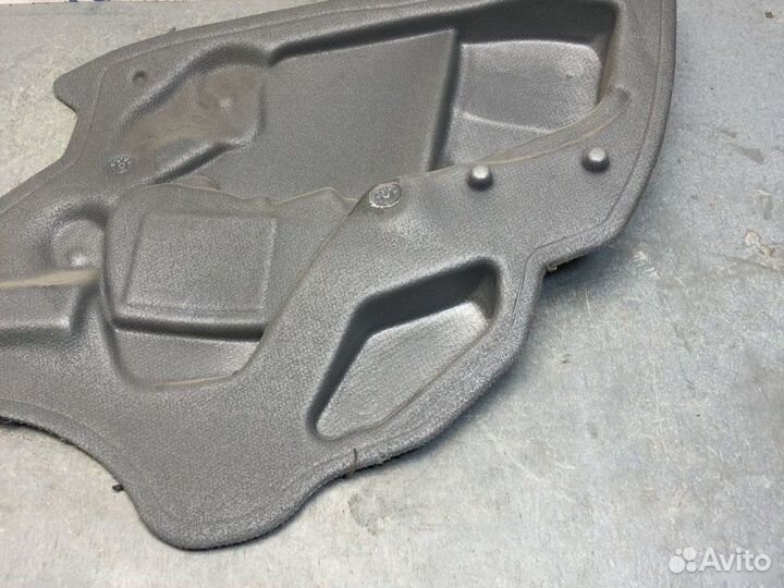 Шумоизоляция задняя правая Ford Focus 3 2011-2015