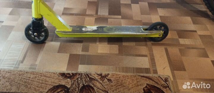 Трюковой самокат в б/у