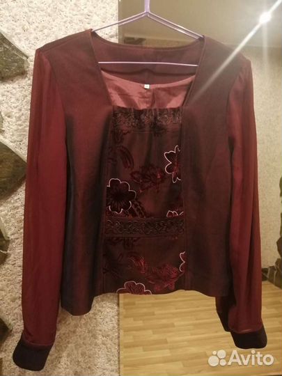 Костюм женский новый р. 52